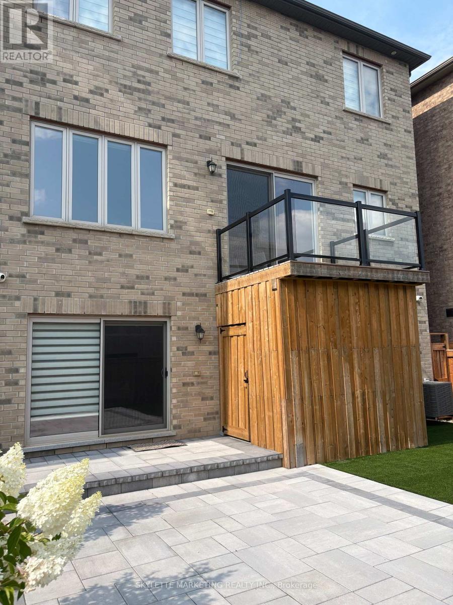 Photo 7 of Lower 5 Sikura Circle, Aurora ON