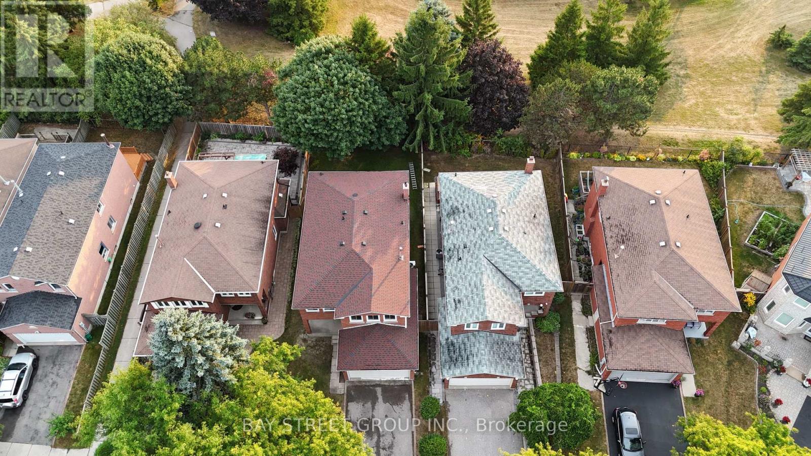 Photo 20 of 67 Kyla Crescent, Markham ON