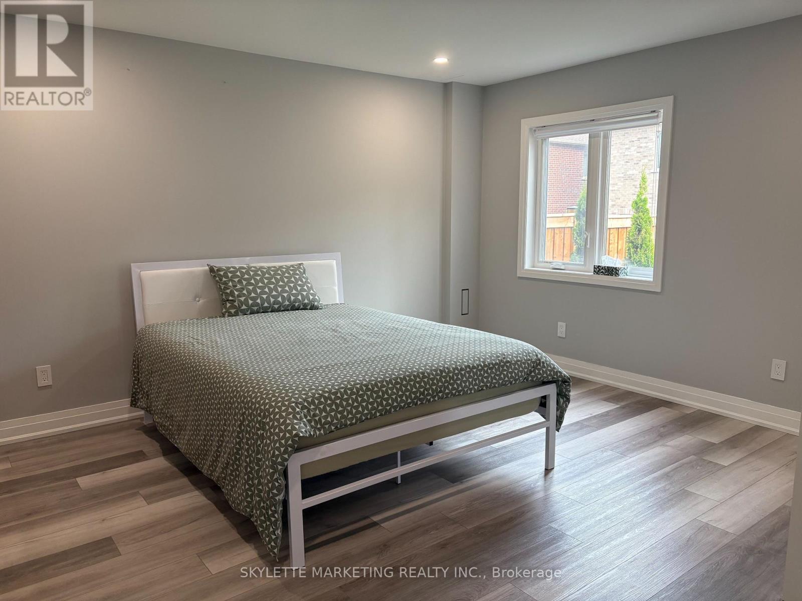 Photo 6 of Lower 5 Sikura Circle, Aurora ON