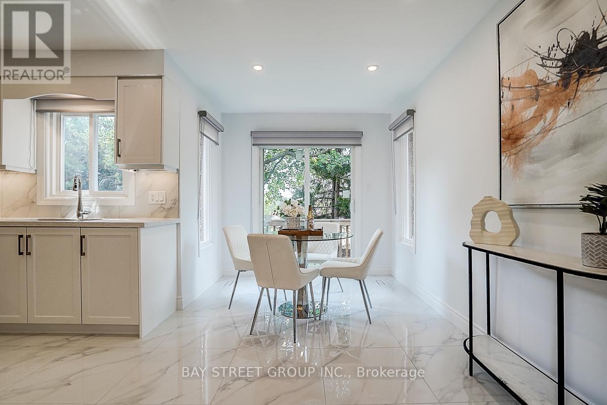 Photo 49 of 67 Kyla Crescent, Markham ON