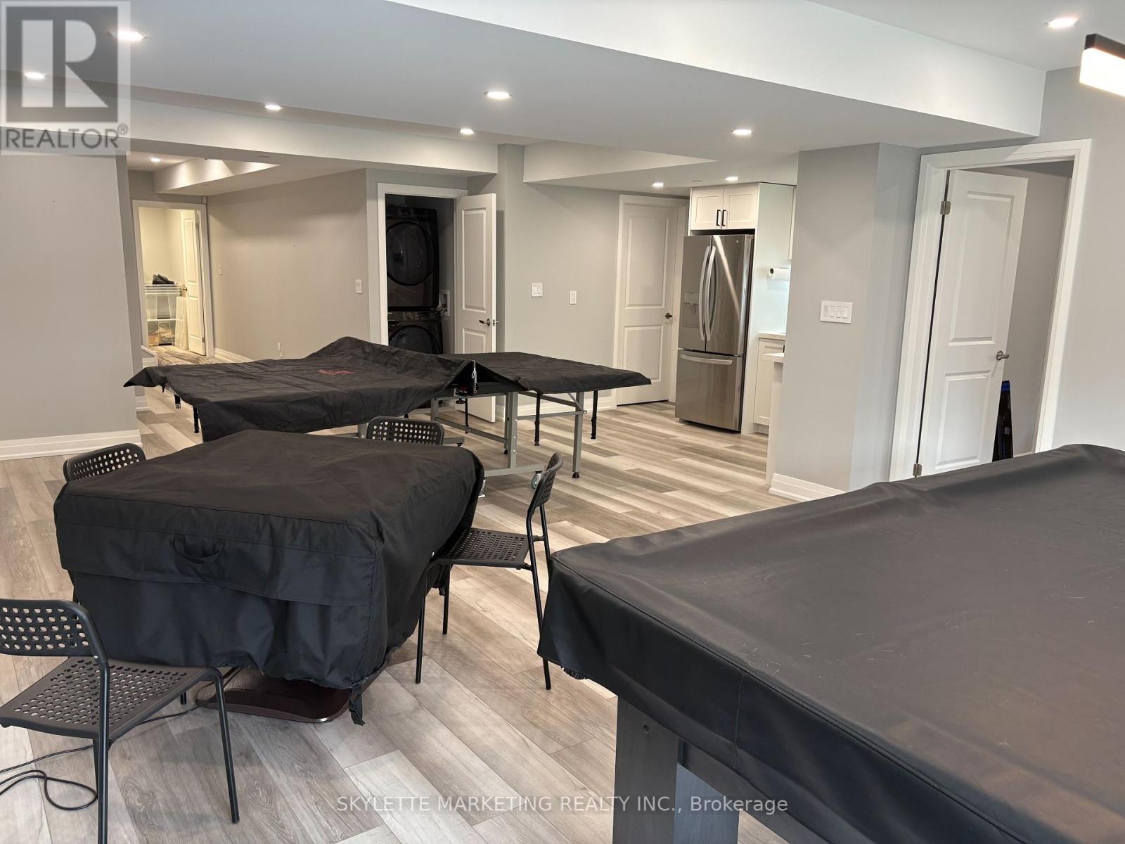 Photo 11 of Lower 5 Sikura Circle, Aurora ON