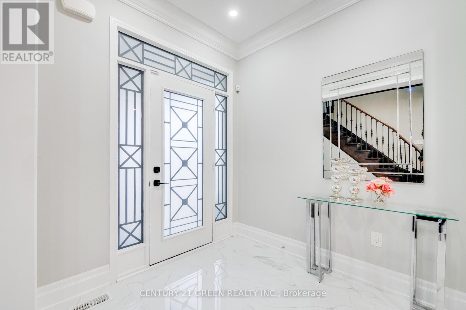 Photo 4 of 1436 Connaught Terrace, Milton ON