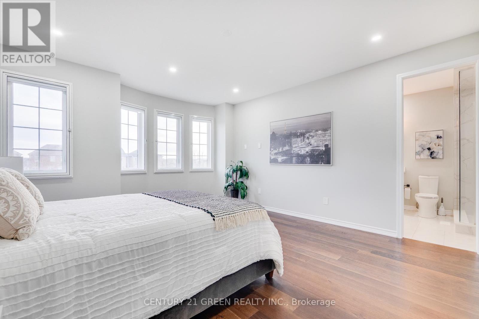 Photo 30 of 1436 Connaught Terrace, Milton ON