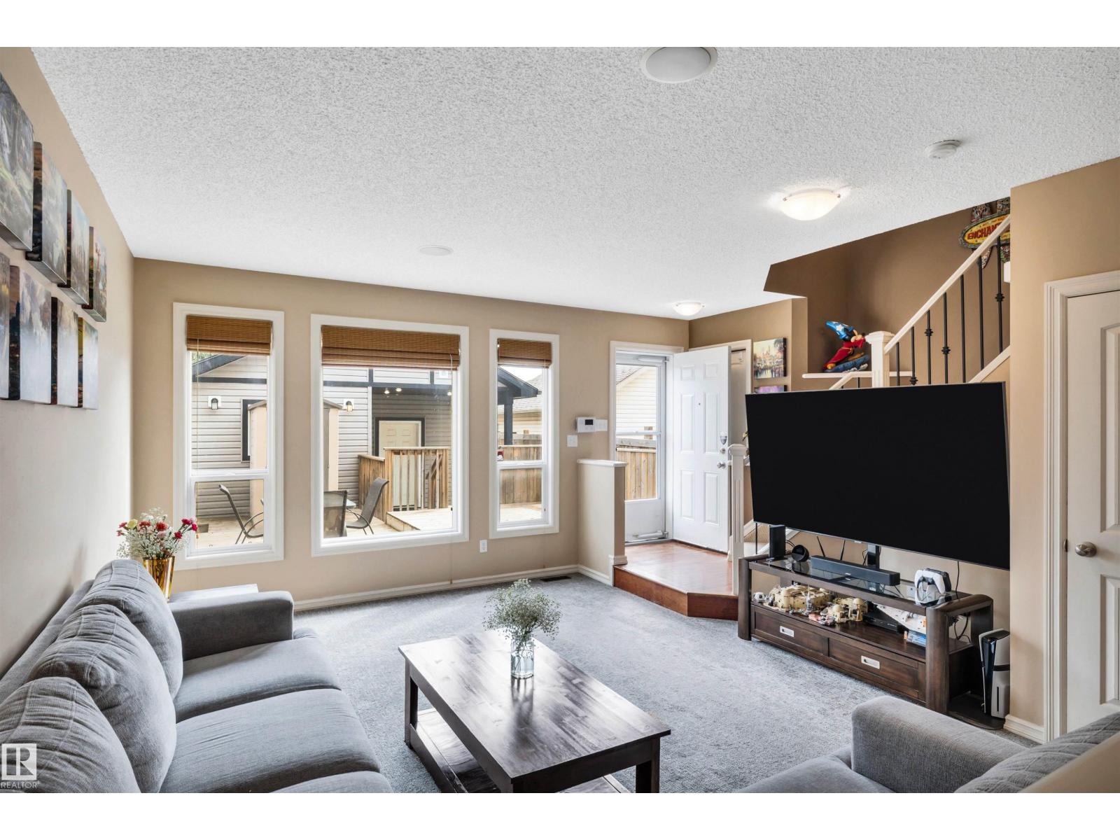 Photo 12 of 3733 12 St Nw, Edmonton AB