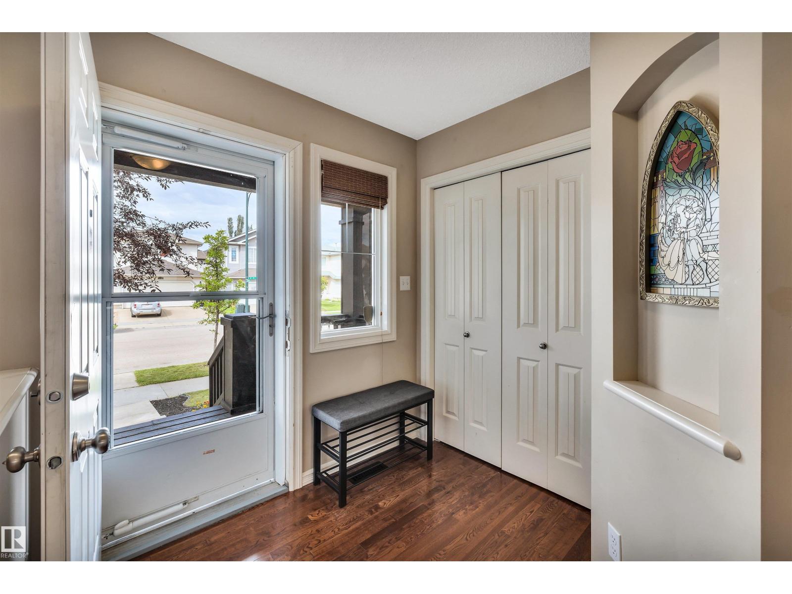 Photo 3 of 3733 12 St Nw, Edmonton AB