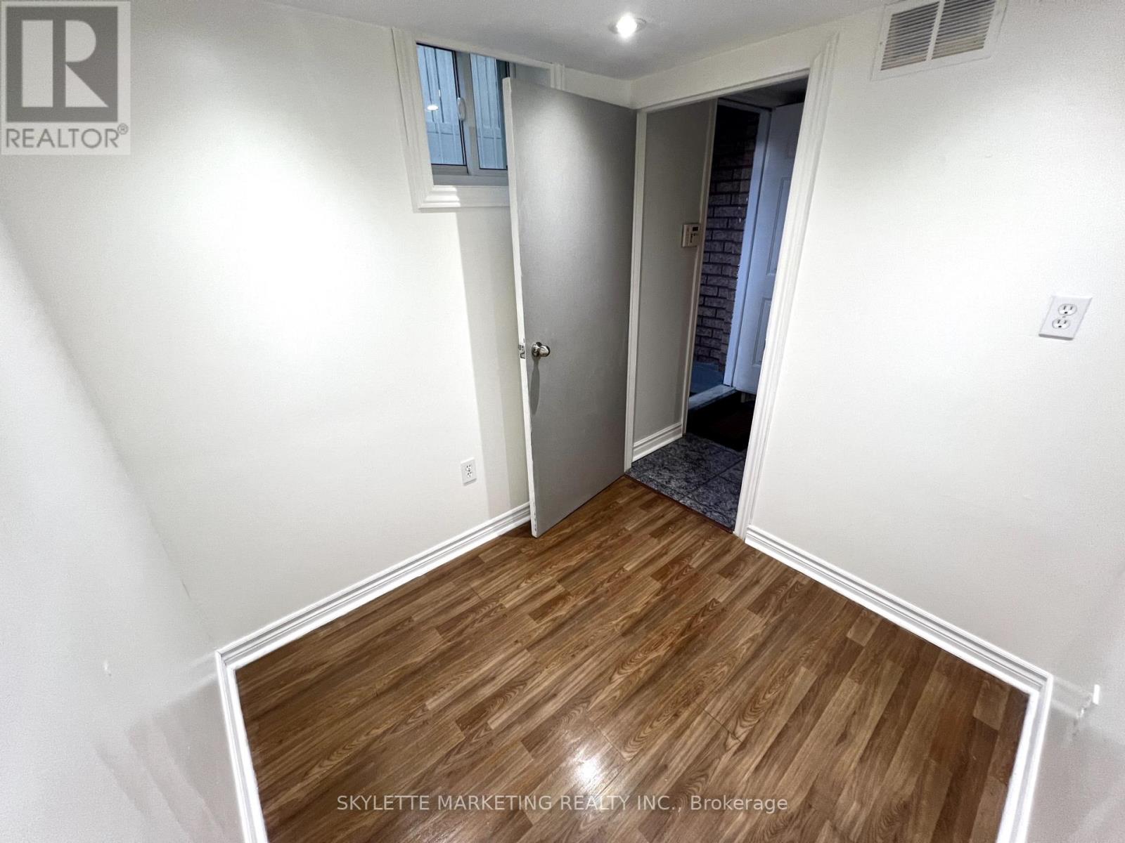 Photo 14 of Bsmt 106 Brandon Avenue, Toronto ON
