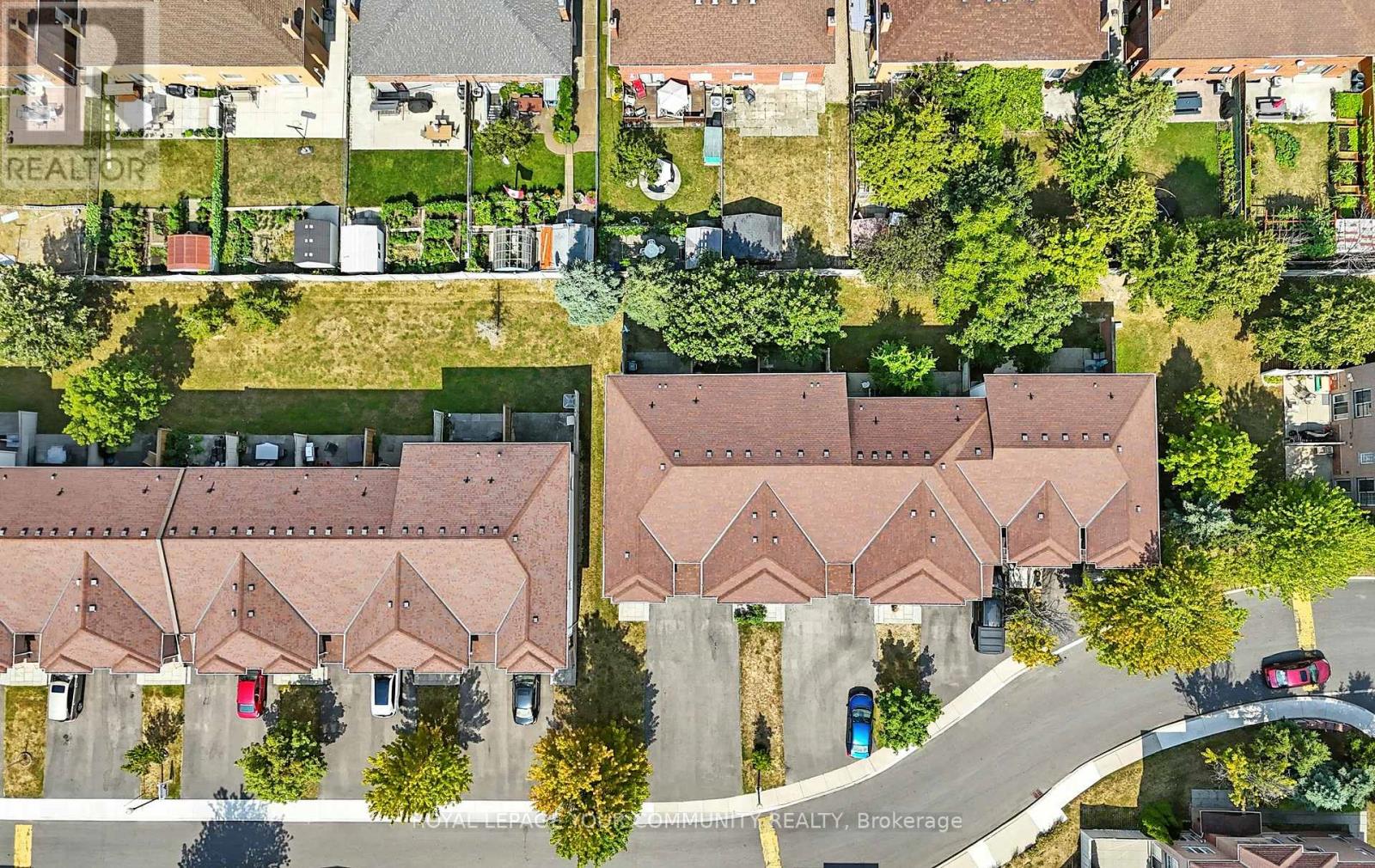 Photo 26 of 17 3020 Cedarglen Gate, Mississauga ON
