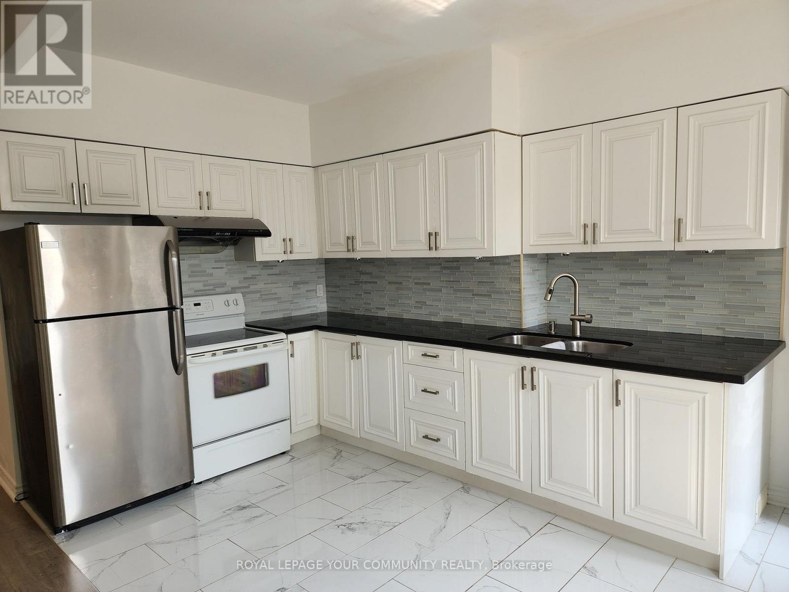Photo 2 of Upper Floor 1075 Gerrard Street E, Toronto ON