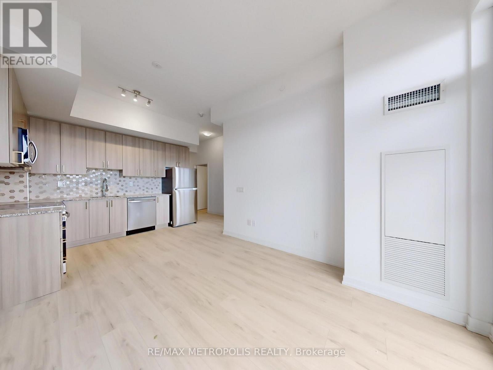 Photo 12 of 708 1435 Celebration Drive, Pickering ON