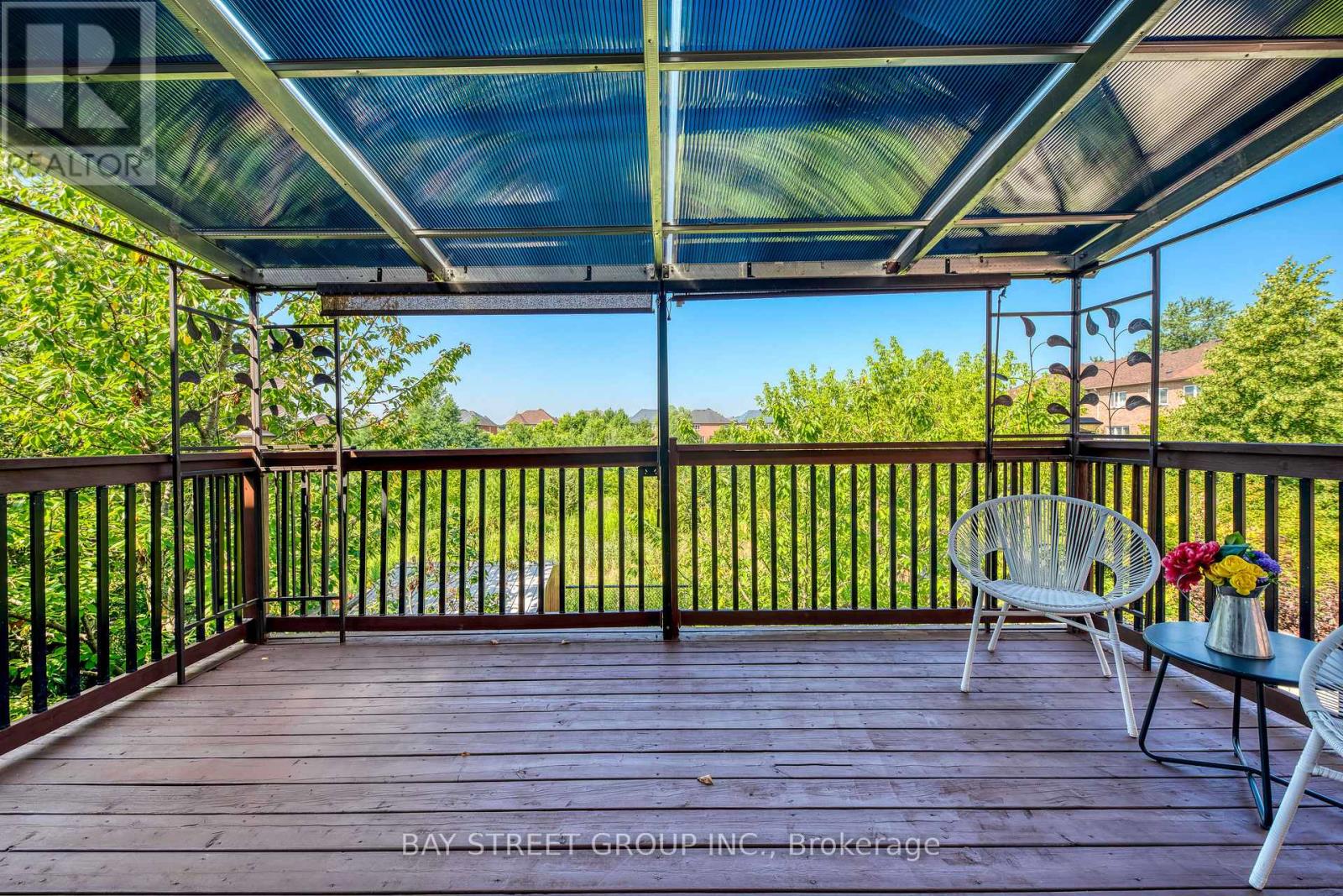 Photo 18 of 65 8 Townwood Drive, Richmond Hill ON