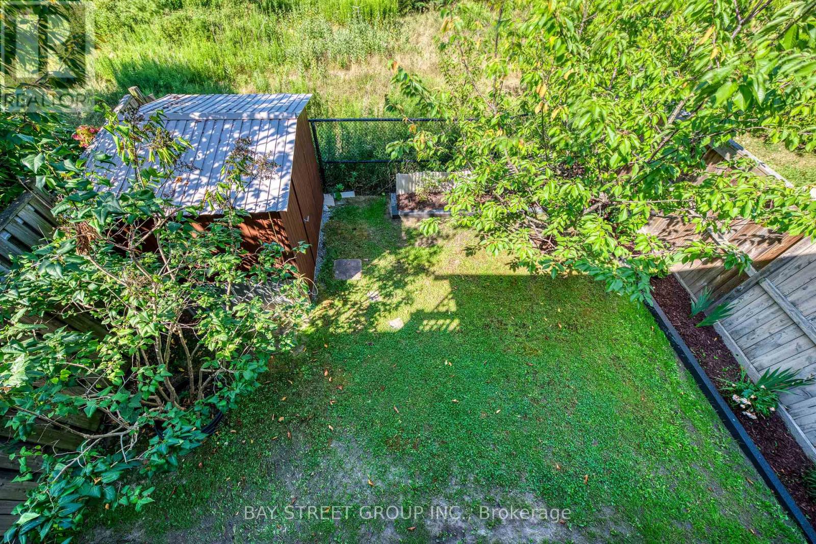 Photo 20 of 65 8 Townwood Drive, Richmond Hill ON