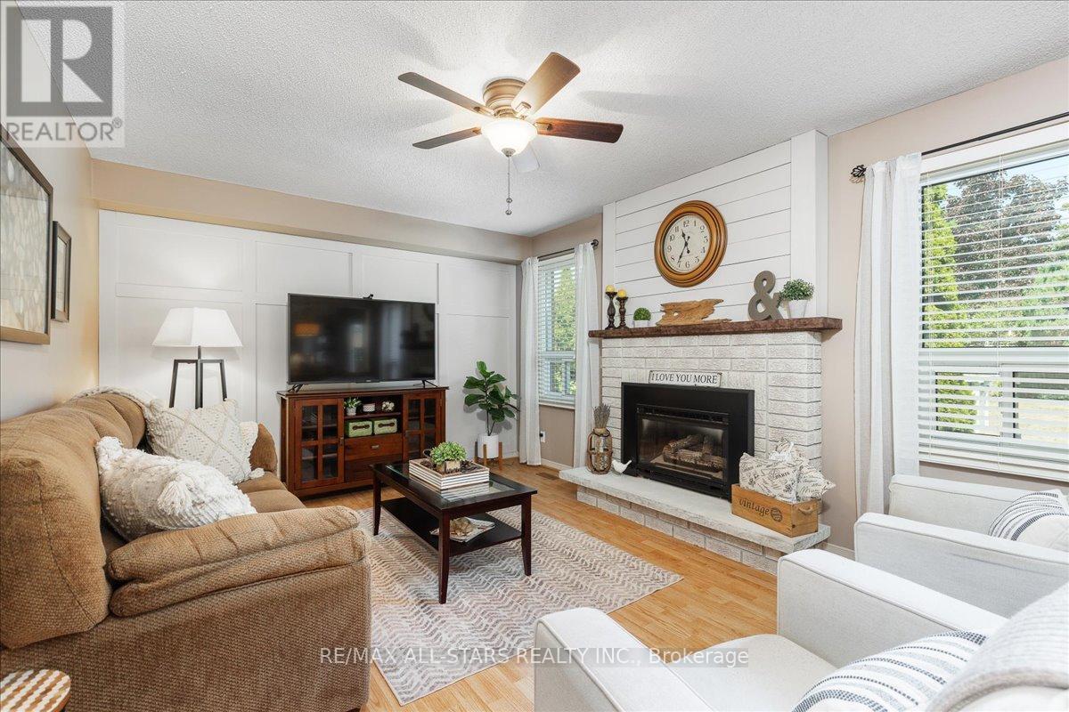 Photo 20 of 15 Ailsa Drive, Georgina ON