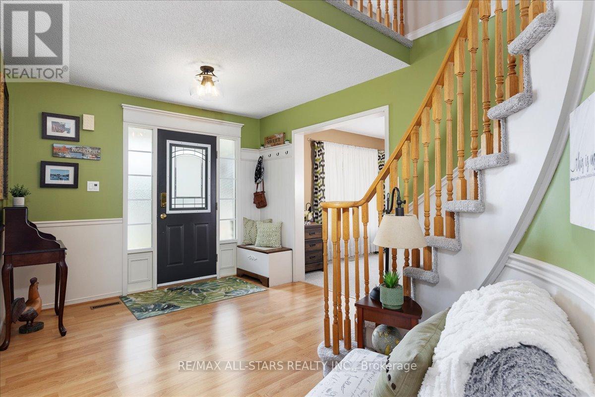Photo 22 of 15 Ailsa Drive, Georgina ON