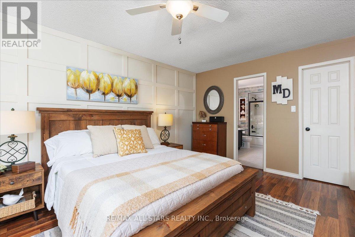 Photo 23 of 15 Ailsa Drive, Georgina ON