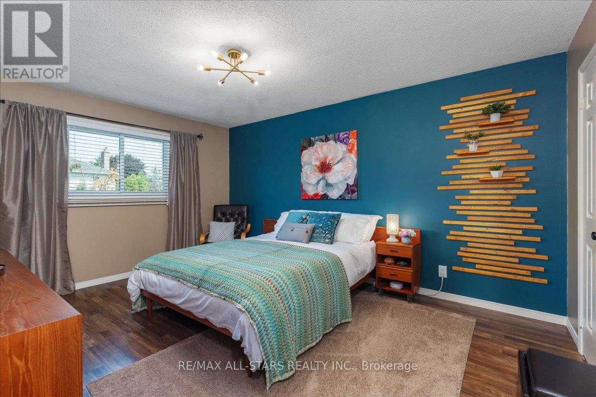 Photo 28 of 15 Ailsa Drive, Georgina ON