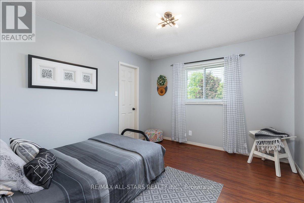 Photo 29 of 15 Ailsa Drive, Georgina ON
