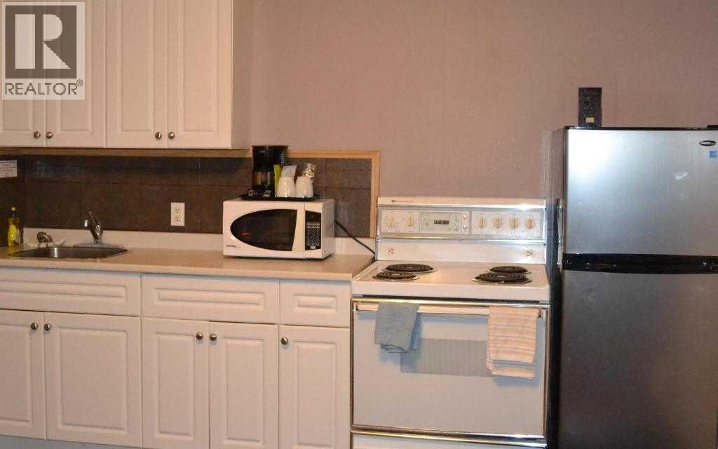Photo 5 of 5214 50 Avenue, St Paul AB