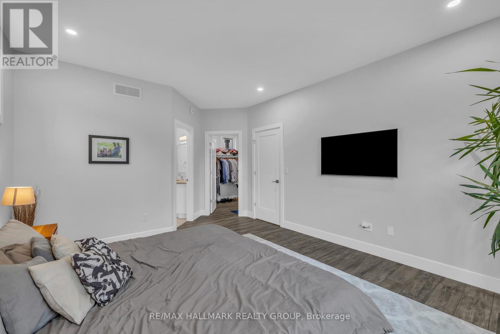 Photo 19 of 1077 Shearer Drive, Brockville ON
