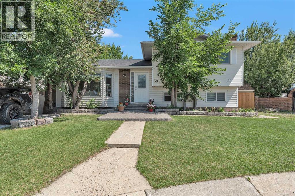 39 Templeridge Bay NE, Calgary, Alberta