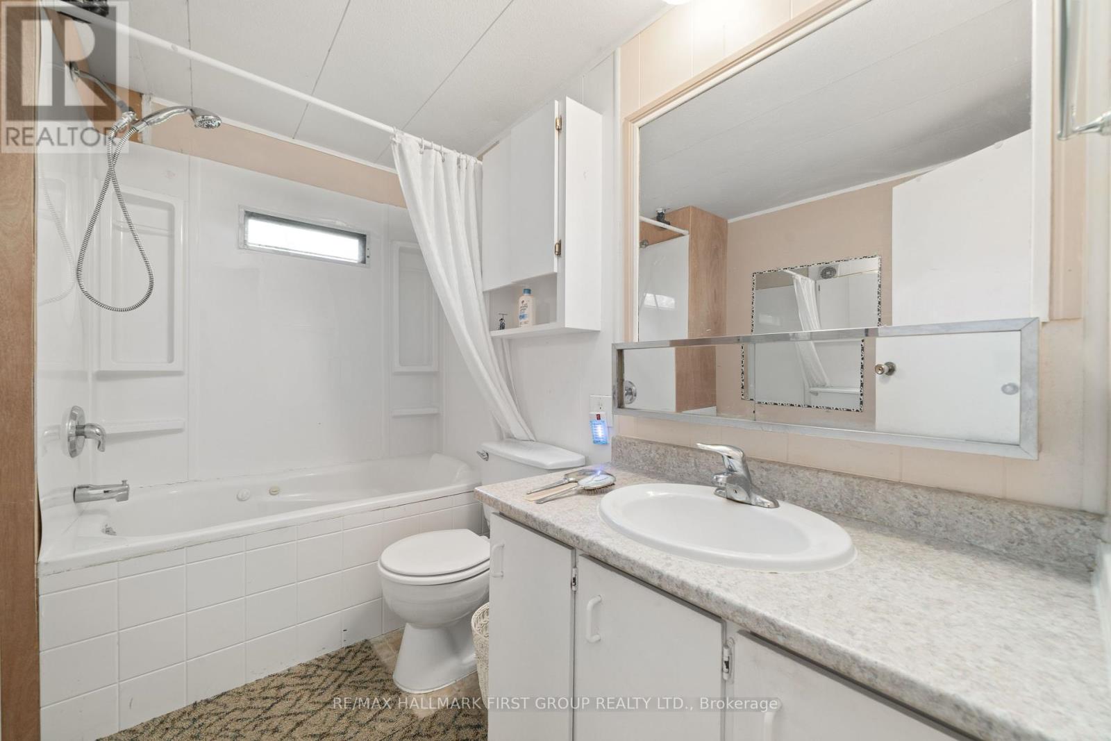 Photo 16 of 55 529 Old Highway 2, Quinte West ON