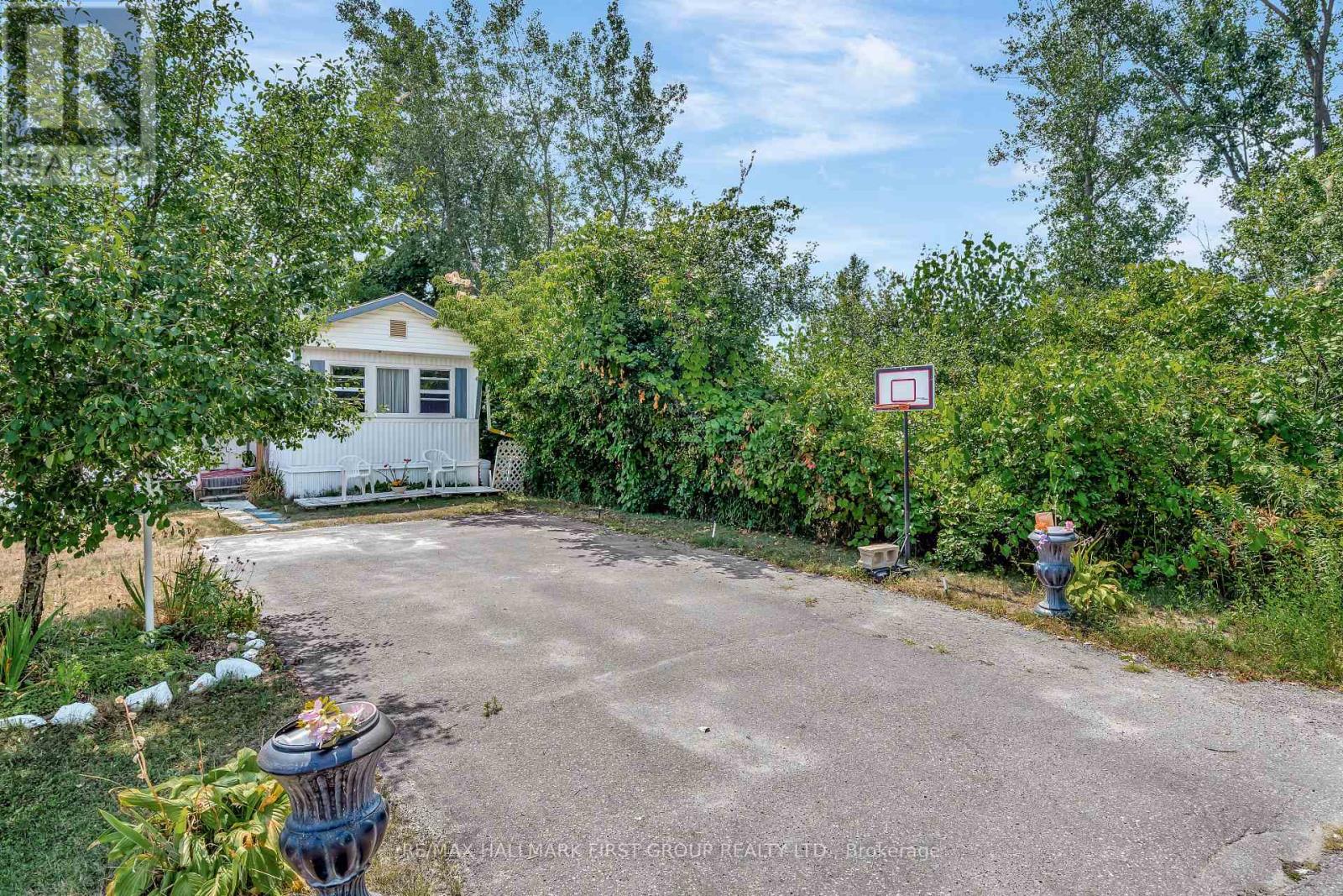 Photo 30 of 55 529 Old Highway 2, Quinte West ON