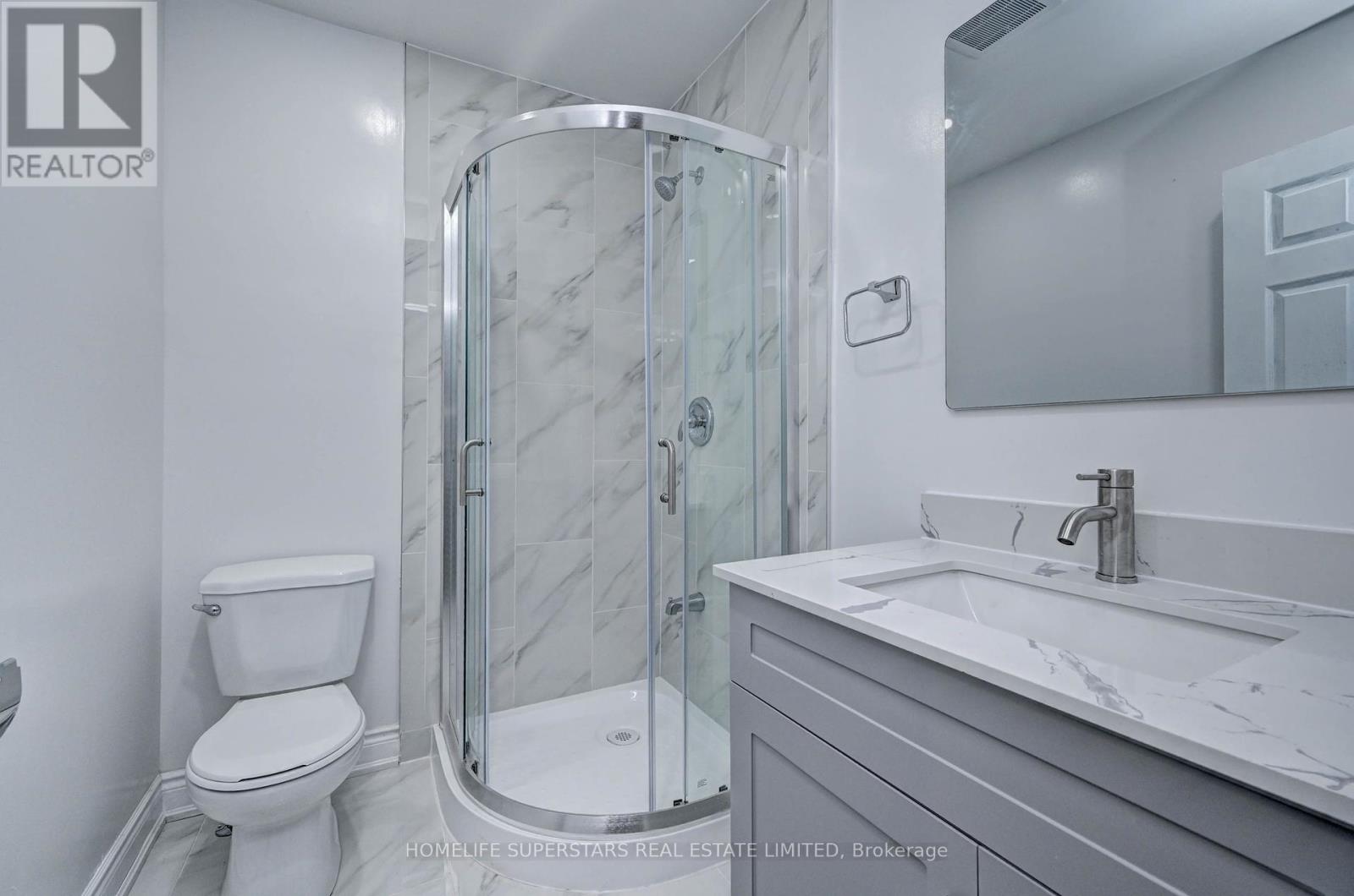Photo 10 of 31 Troy Street, Kitchener ON