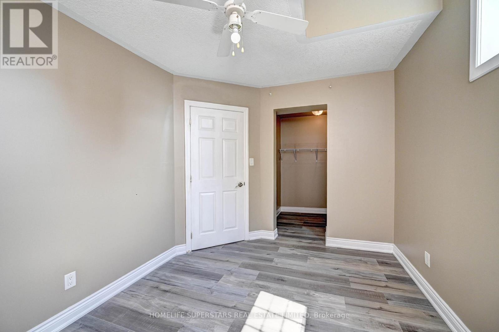 Photo 4 of 31 Troy Street, Kitchener ON