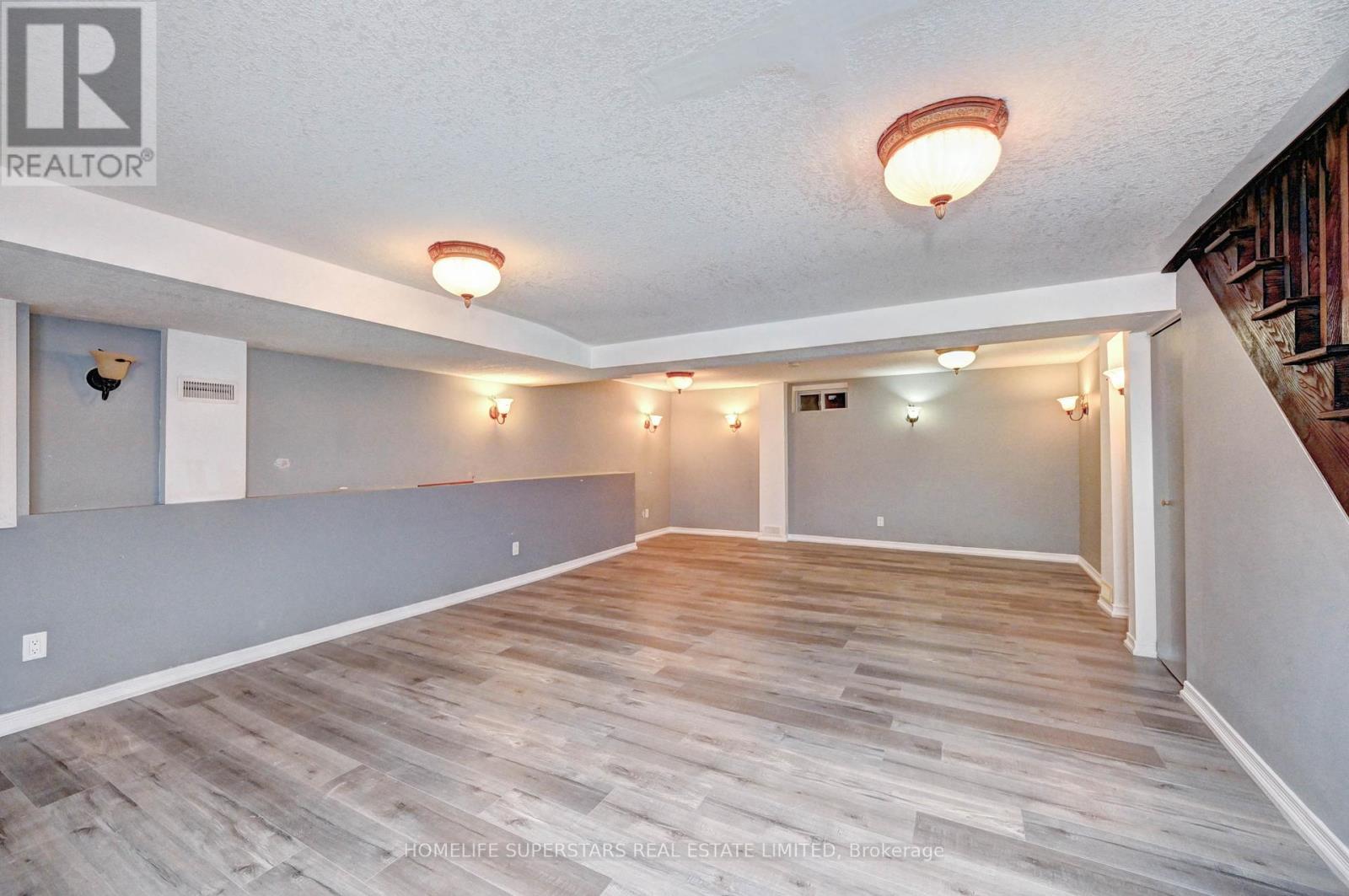 Photo 28 of 31 Troy Street, Kitchener ON