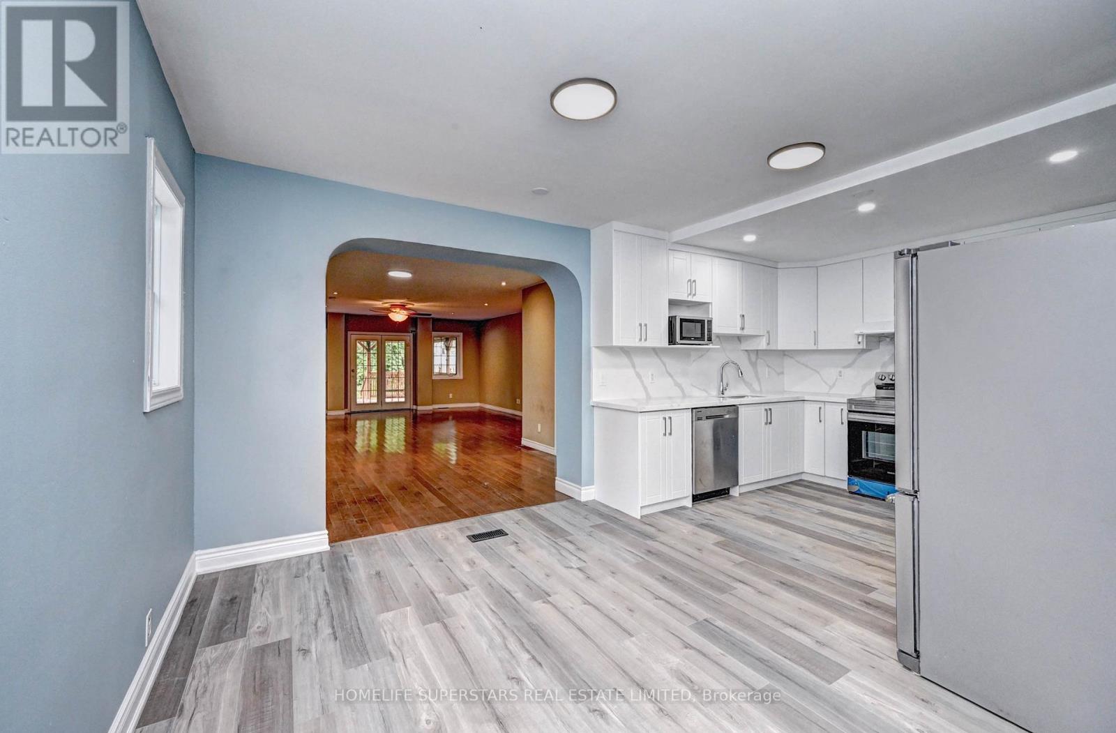 Photo 9 of 31 Troy Street, Kitchener ON