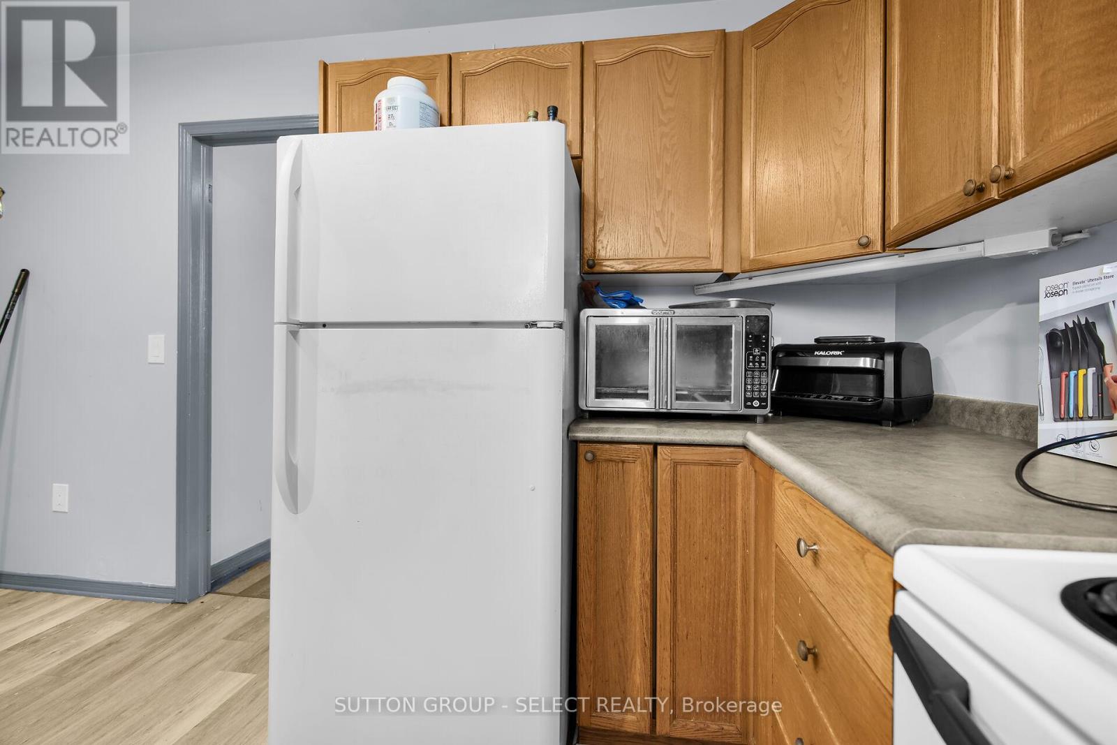 Photo 2 of 165 Thurman Circle, London East ON