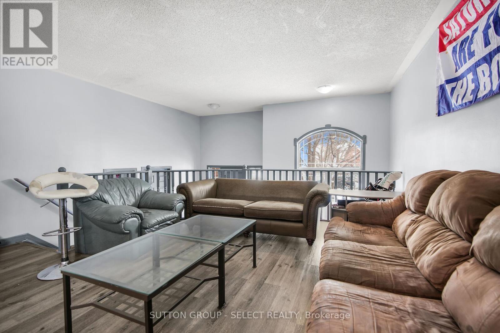 Photo 21 of 165 Thurman Circle, London East ON