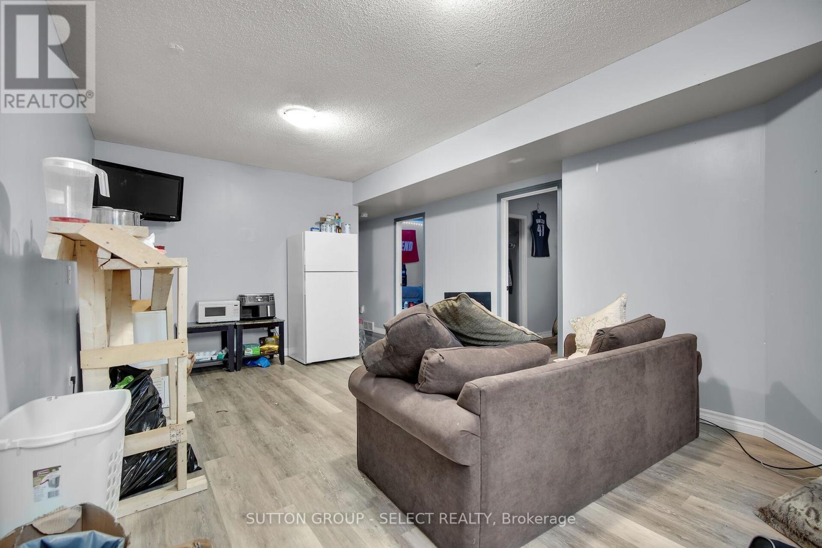 Photo 19 of 165 Thurman Circle, London East ON