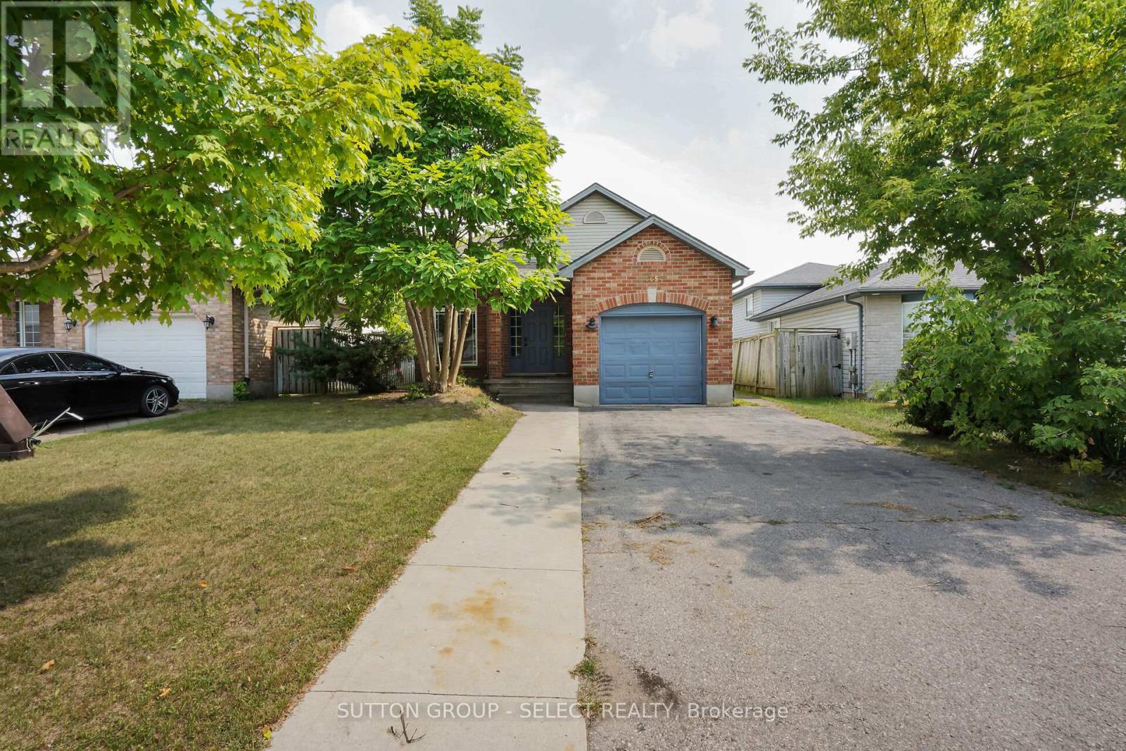 Photo 10 of 165 Thurman Circle, London East ON