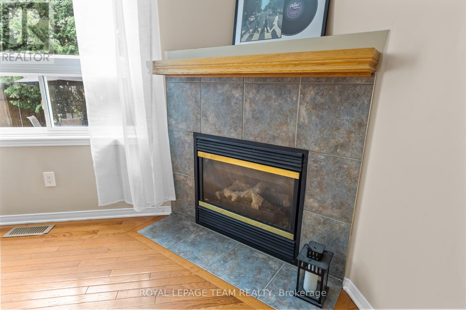 Photo 13 of 194 Glynn Avenue, Ottawa ON