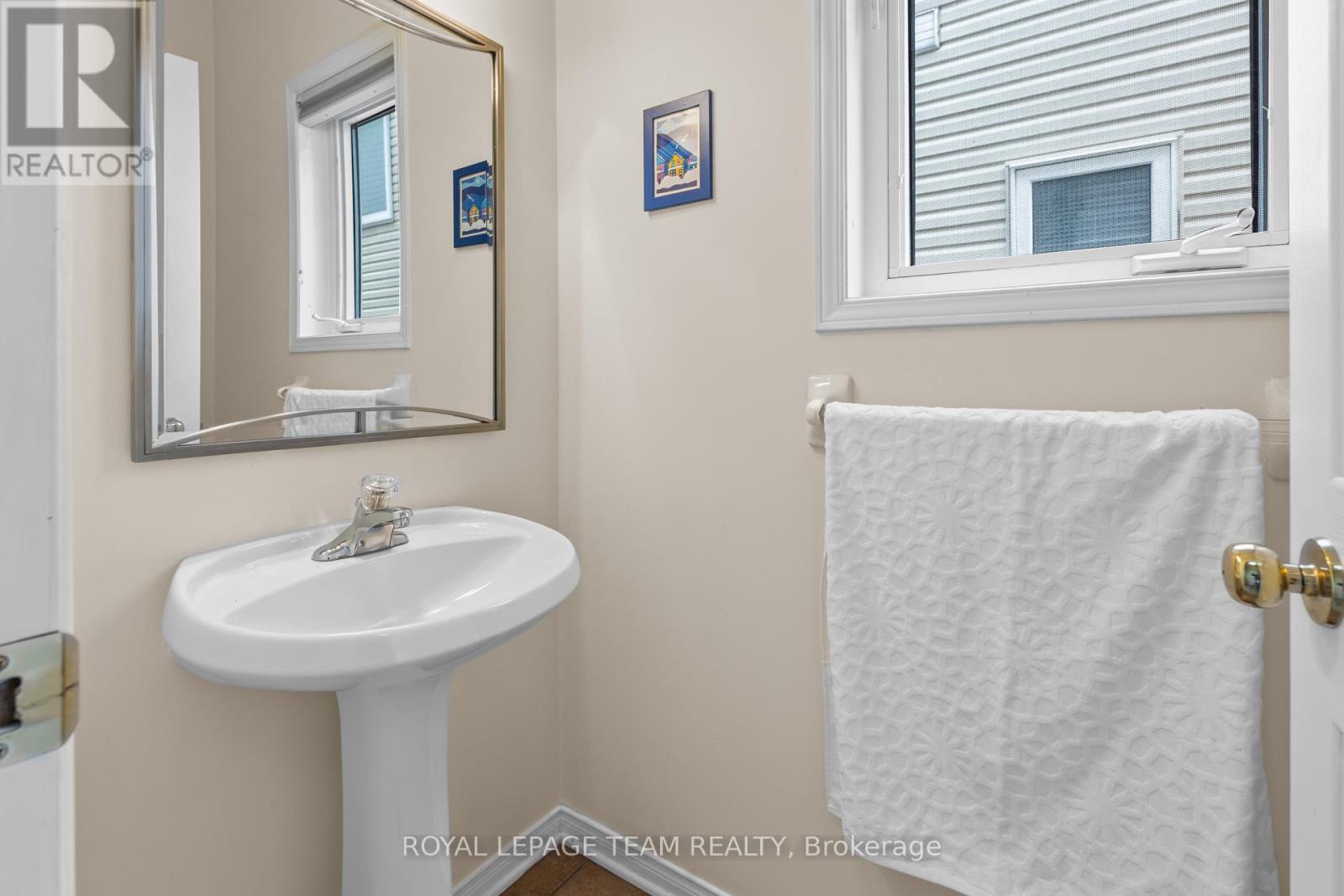 Photo 22 of 194 Glynn Avenue, Ottawa ON
