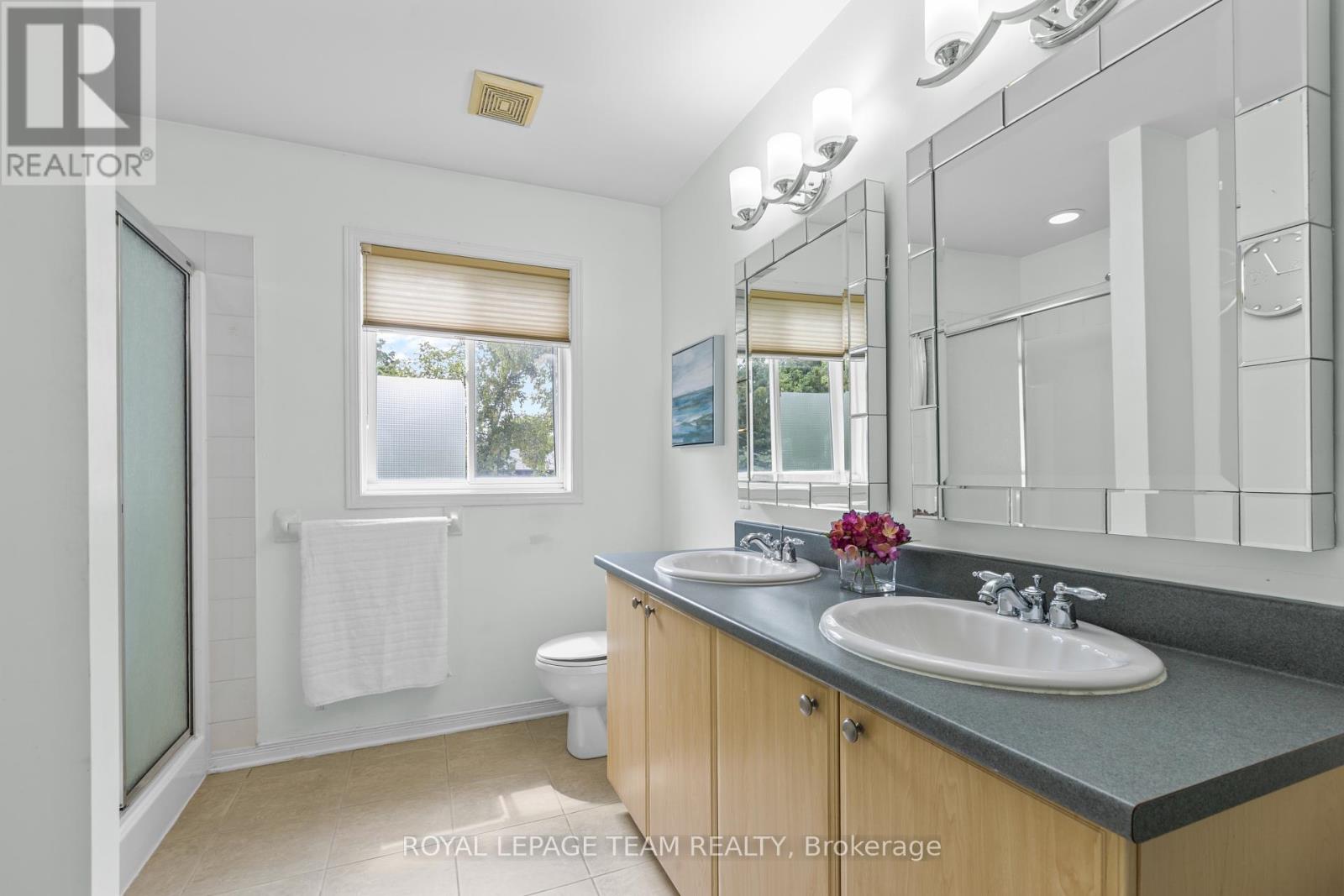 Photo 26 of 194 Glynn Avenue, Ottawa ON
