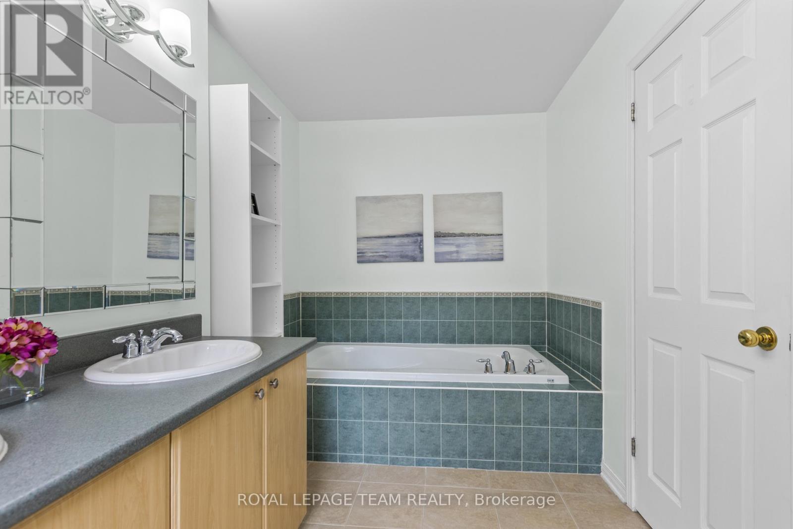 Photo 27 of 194 Glynn Avenue, Ottawa ON