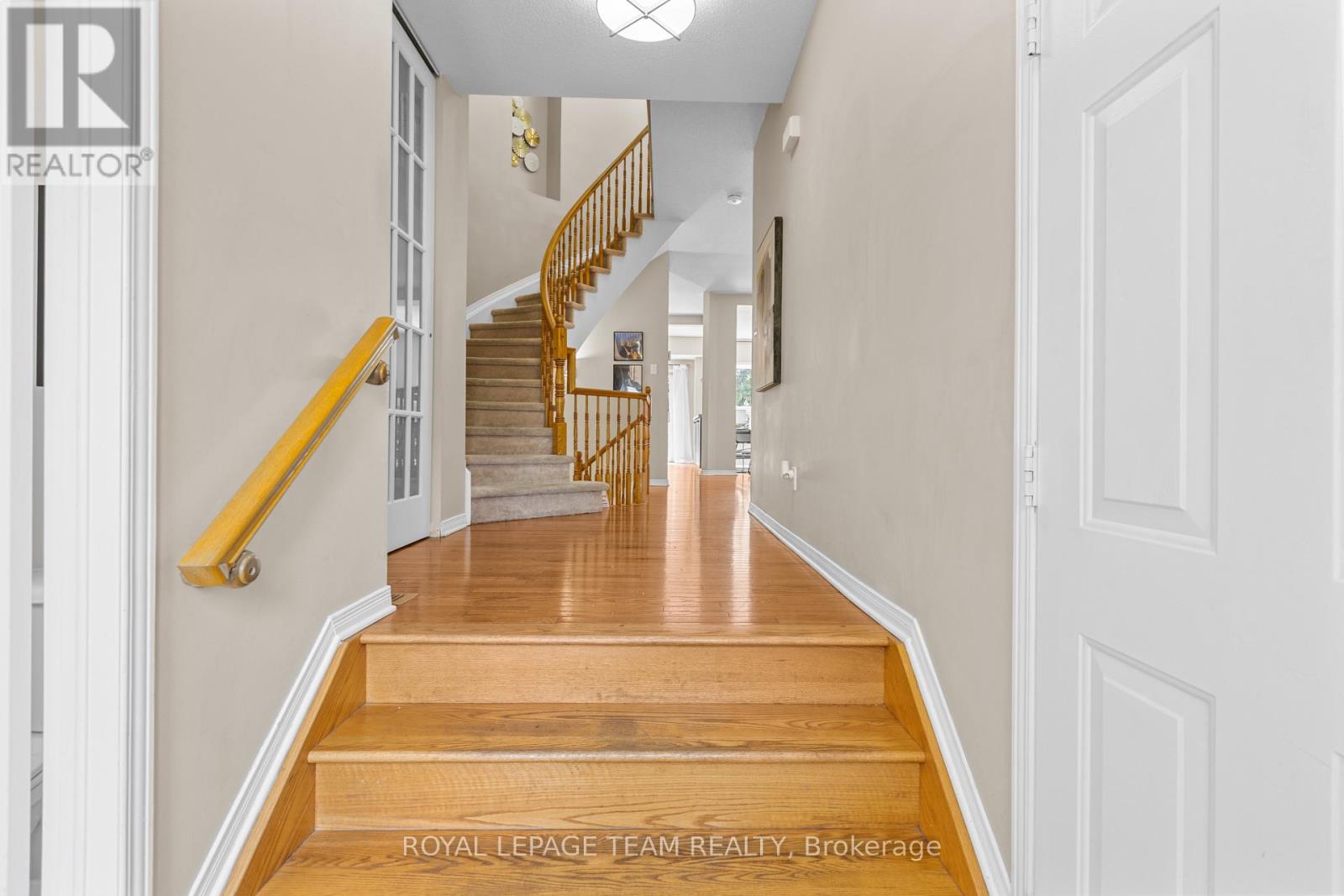 Photo 6 of 194 Glynn Avenue, Ottawa ON