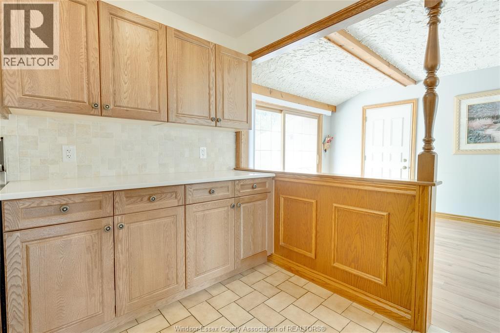 Photo 26 of 640 Bedford Avenue, Windsor ON