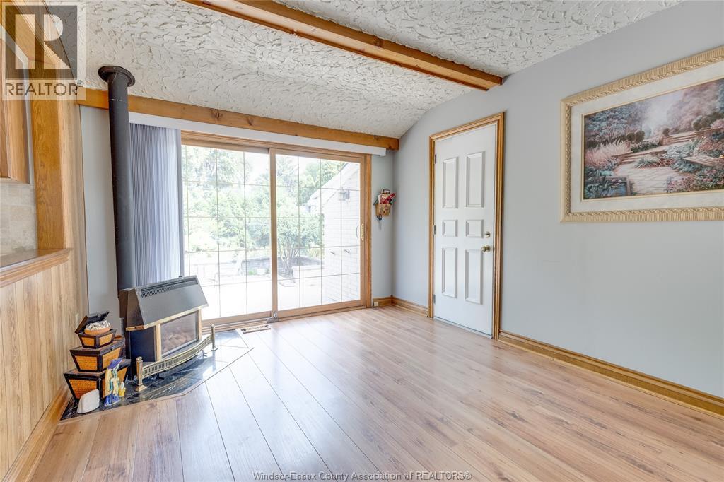 Photo 11 of 640 Bedford Avenue, Windsor ON