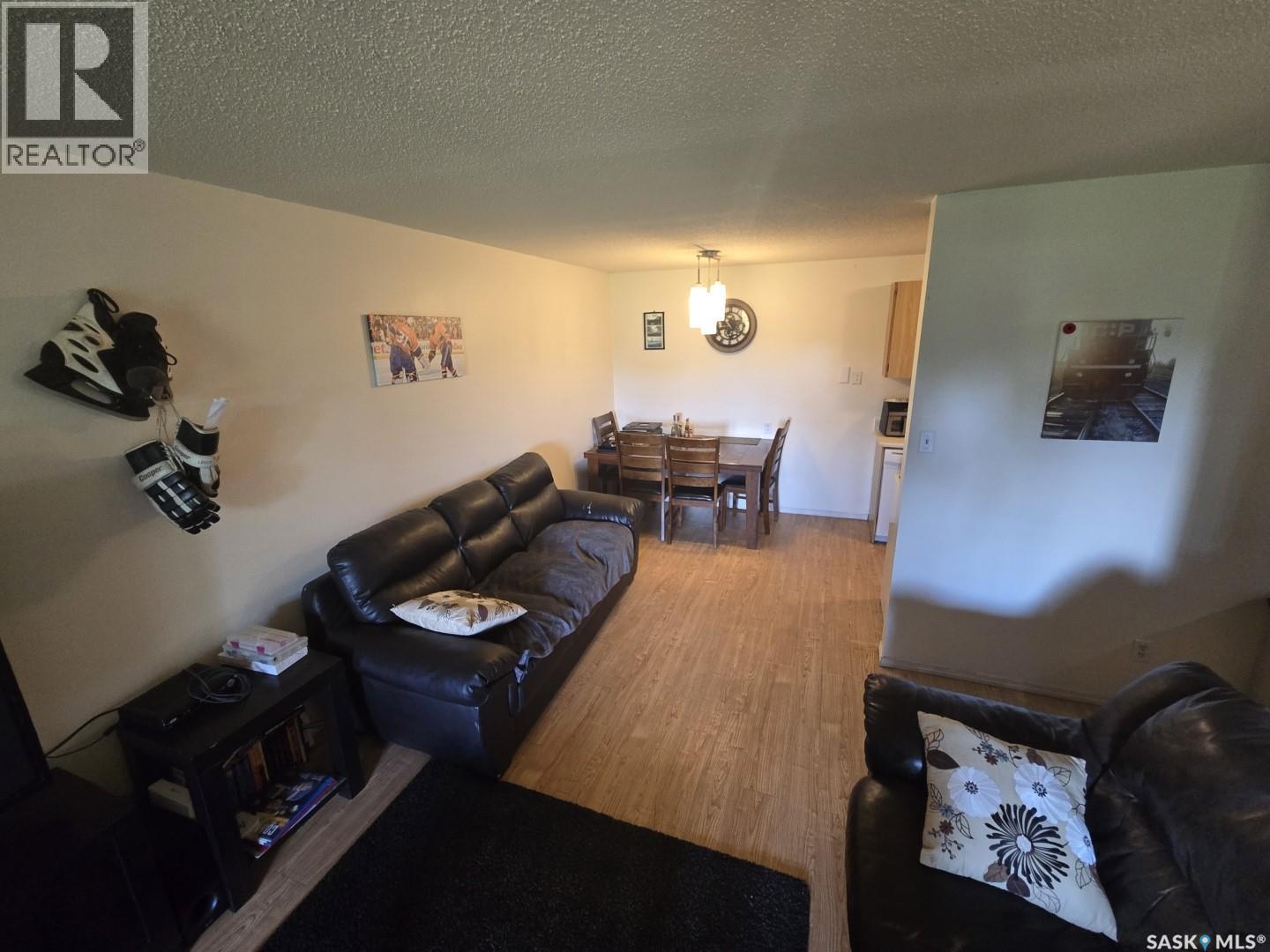 Photo 10 of 1635 425 115th Street E, Saskatoon SK