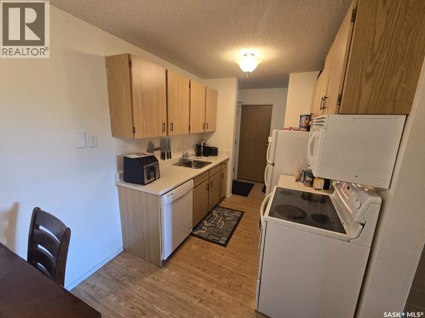Photo 6 of 1635 425 115th Street E, Saskatoon SK