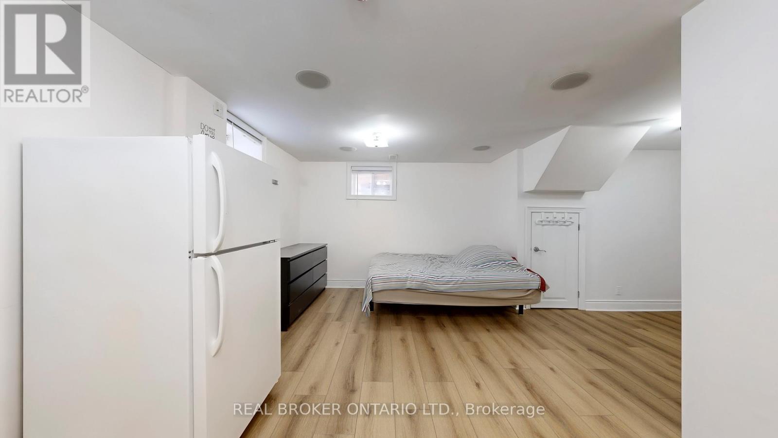 Photo 12 of Bsmt 32 Allenvale Avenue, Toronto ON