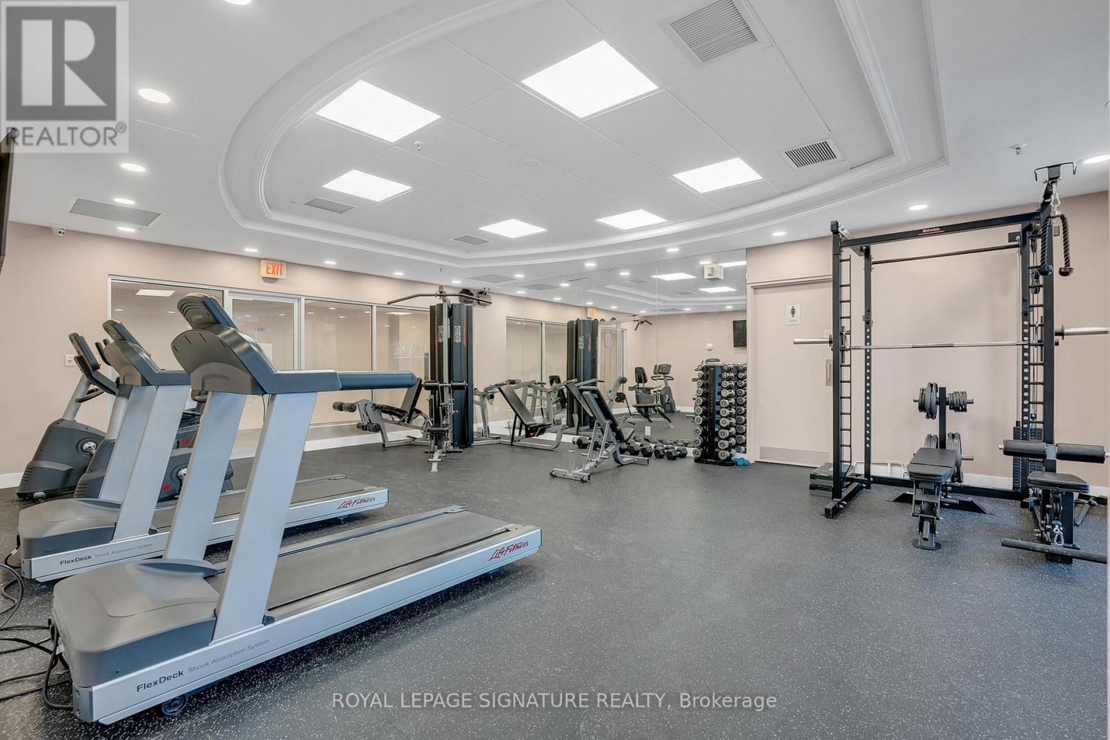Photo 16 of 510 16 Dallimore Circle, Toronto ON