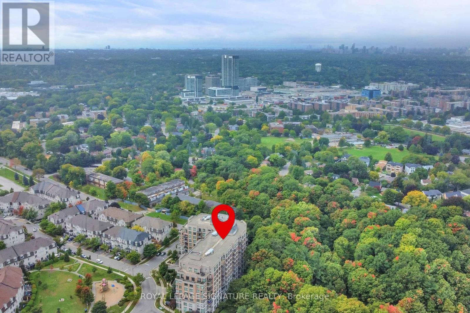 Photo 17 of 510 16 Dallimore Circle, Toronto ON