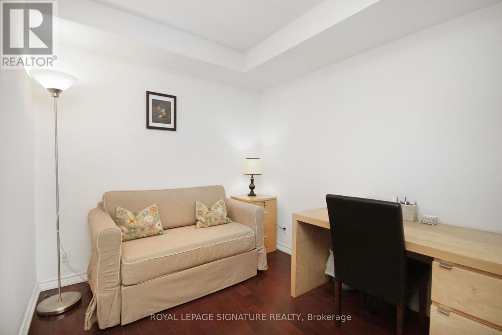 Photo 13 of 510 16 Dallimore Circle, Toronto ON