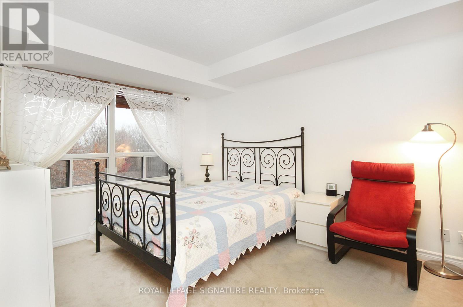 Photo 24 of 510 16 Dallimore Circle, Toronto ON