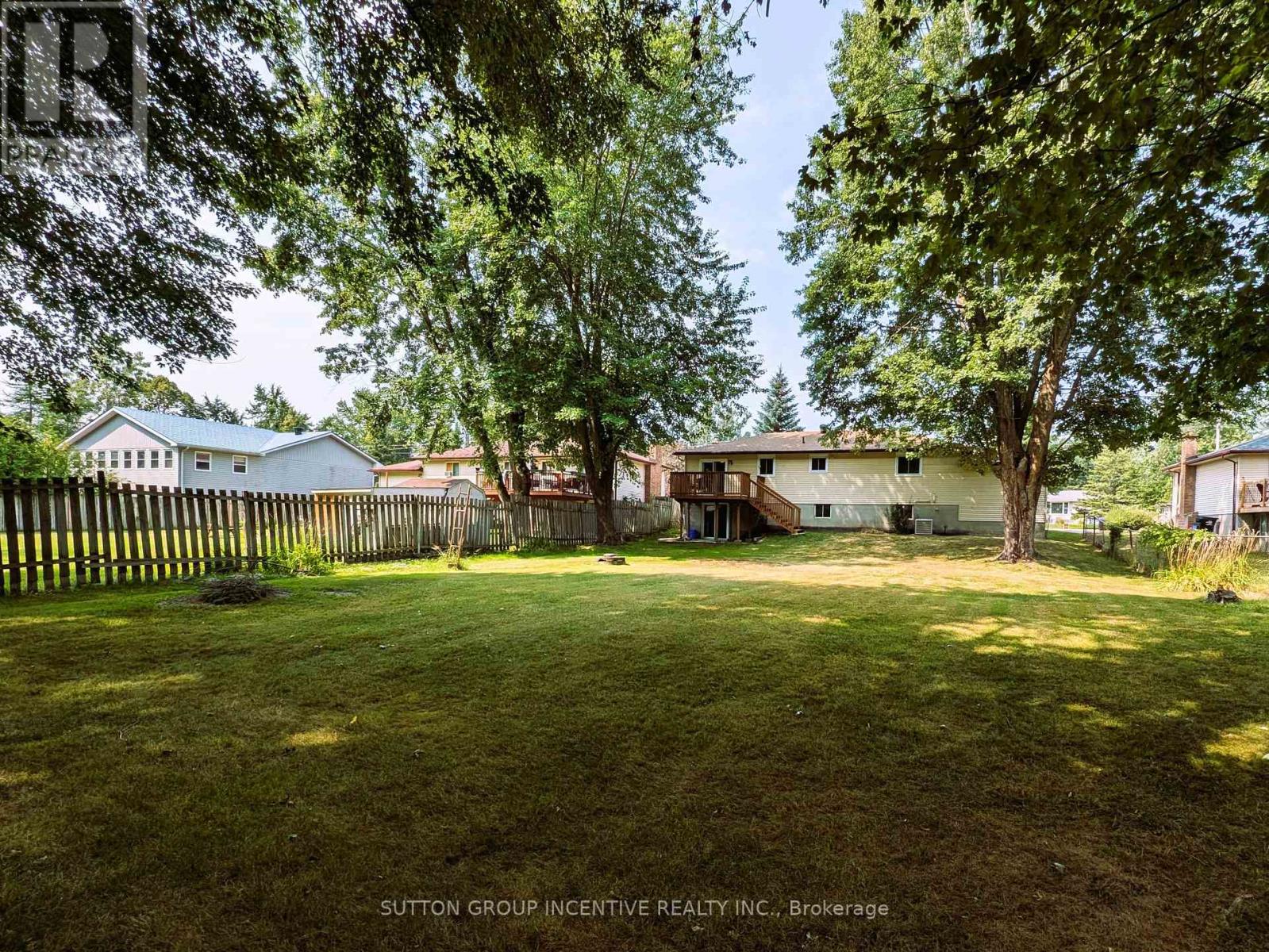 Photo 10 of 2061 Craig Road, Innisfil ON