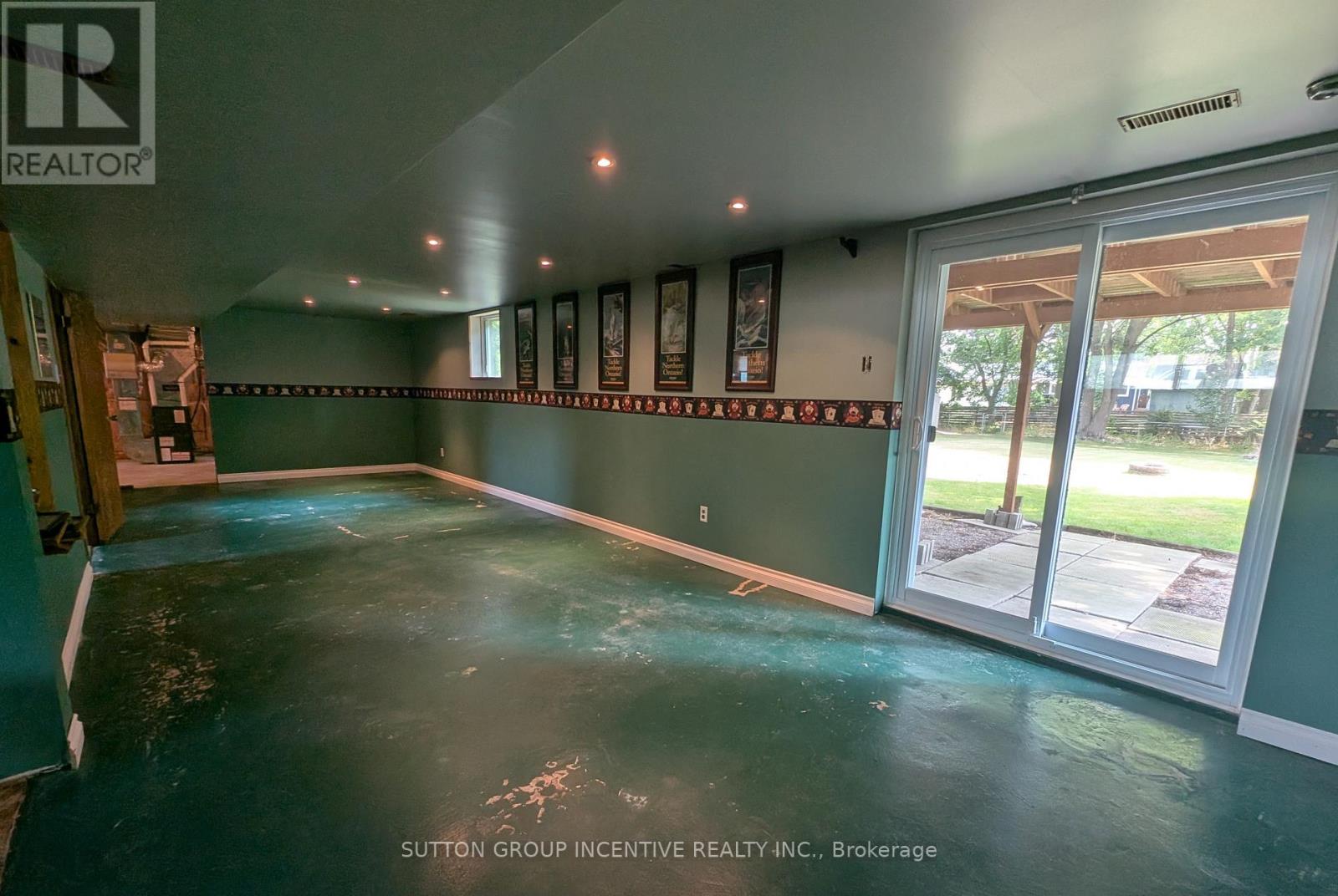 Photo 35 of 2061 Craig Road, Innisfil ON