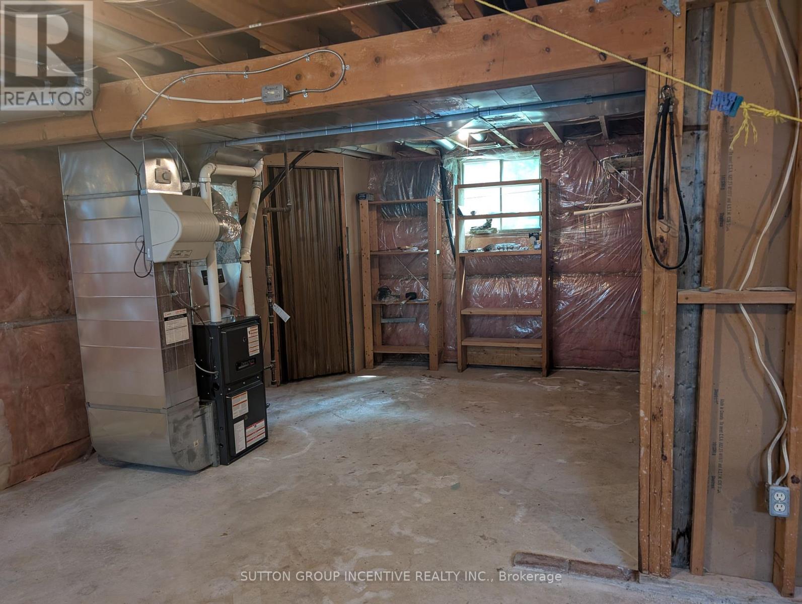 Photo 38 of 2061 Craig Road, Innisfil ON